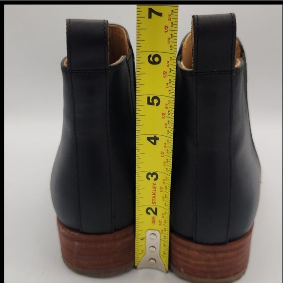 Nisolo Eva Everyday Chelsea Black Leather Ankle Boots - Picture 10 of 10